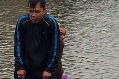 Xế nữ lùi xe đưa cả 3 người xuống hồ nước trong cái rét 6 độ C