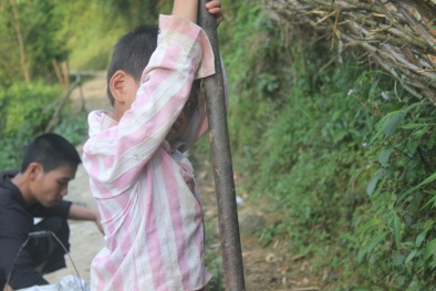 Sapa: Đẹp từ ánh mắt trẻ thơ
