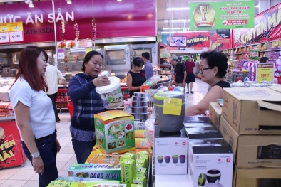 Đầu tháng 4 này, bà nội trợ tha hồ mua sắm giá rẻ tại Big C