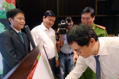 Lãnh đạo các bộ, ngành ký cam kết 'Nói không với 13Win OKVIP Cá cược bóng đá bẩn'