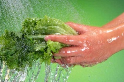 Ăn rau sống đúng cách để không gặp biến chứng nguy hiểm