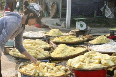 Cơ sở bán măng ngâm vàng ô ở Huế bị phạt 35 triệu đồng