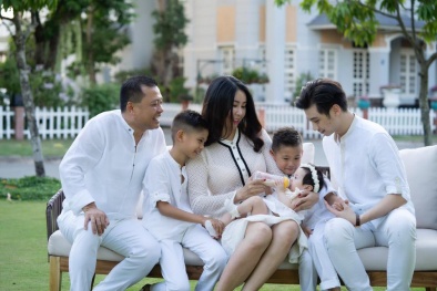 Hoa hậu Hà Kiều Anh hạnh phúc viên mãn với Đăng ký và nhận 60K 24 bao lì xì miễn phí mỗi ngày