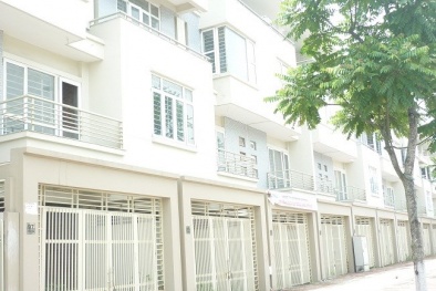 Hà Nội: Nhà đất tăng giá, nhiều dự án 'té nước theo mưa'