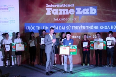 Bài thuyết trình 'Tế bào gốc máu và thú cưng' vào chung kết FameLab năm 2016