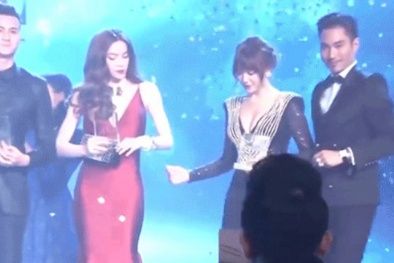 Clip Hồ Ngọc Hà xin lỗi Hariwon vì 'chảnh chọe' với đàn em? 