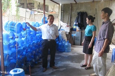 Hà Nội: Điểm mặt chỉ tên thêm 7 cơ sở sản xuất nước đóng chai 'bẩn'