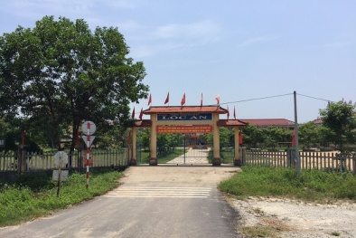Nghẹn ngào tâm nguyện ‘muốn về với chị gái’ của bé gái tự sát trong trường