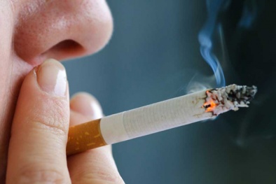 Vô tình 'giết' người thân, bạn bè vì hút thuốc lá