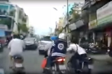 Bắt đối tượng táo tợn cướp tài sản giữa ban ngày bị camera ghi hình