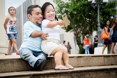 Chuyện tình đẹp như cổ tích của đôi tình nhân nhỏ nhất thế giới