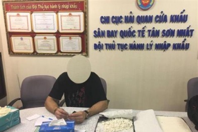 Người Nam Phi vận chuyển 1,7kg cocaine đến TP.HCM để lấy 3.500 USD