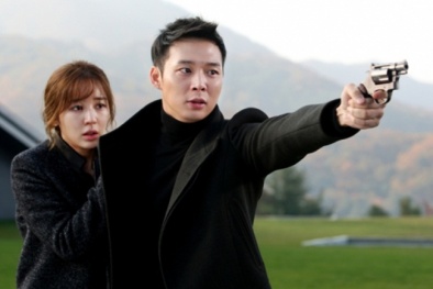 Lùm xùm tai tiếng tấn công tình dục: Nhìn lại sự nghiệp của Park Yoochun 