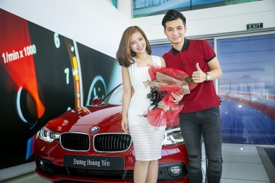 Dương Hoàng Yến rạng ngời hạnh phúc khi được bạn trai tặng xe sang 2 tỷ đồng
