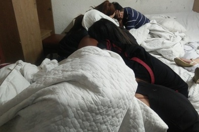 Tin pháp luật an ninh 24h qua: Bắt gọn 45 người phê ma túy trong khách sạn