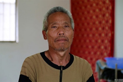 Người đàn ông 'đào mộ' trở về sau 3 năm chôn cất