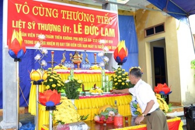 Quê hương ấm áp đón 9 chiến sĩ Casa 212 anh dũng về với đất mẹ