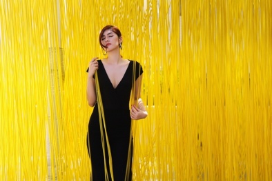 Hoa hậu châu Á người Việt cao 1m84 thả dáng quyến rũ trên đất Mỹ 