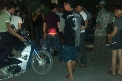 Tại nạn tự đâm vào cột điện, hai nam thanh niên tử vong