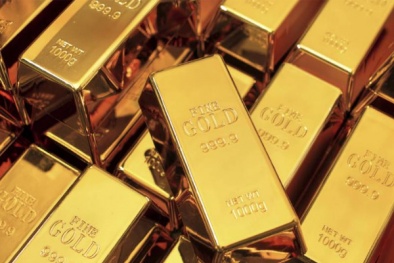 Giật mình phát hiện bọc vàng 9999 ngay trong vườn nhà
