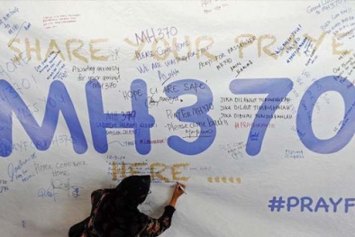 Úc: Máy bay MH370 rơi cực nhanh sau khi động cơ 'chết'