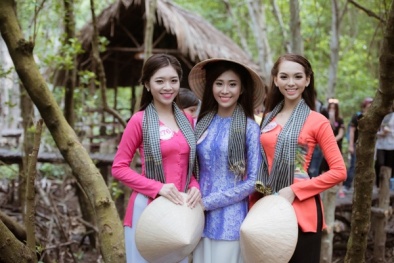 Dàn thí sinh HHVN 2016 khoe vẻ đẹp với áo bà ba, khăn rằn Nam Bộ