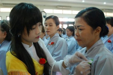 Những điều bạn nên làm để báo hiếu trong ngày lễ Vu Lan