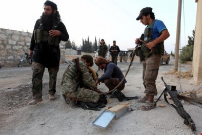 Thổ Nhĩ Kỳ bắn trả IS quyết liệt tại phía bắc Syria
