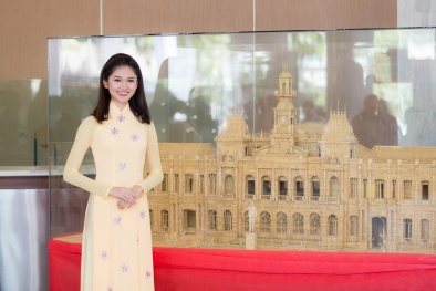 Á hậu Thùy Dung khoe vẻ đẹp 'ngọt lịm' với áo dài