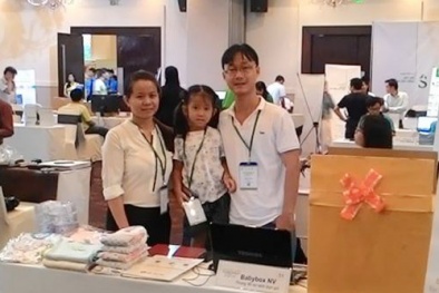 Vợ chồng kỹ sư IT thu 800 triệu đồng từ ứng dụng cung ứng đồ sơ sinh
