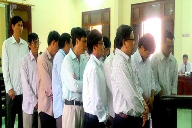 Phú Yên: 16 cựu quan chức huyện Đông Hòa 'dắt nhau' hầu tòa