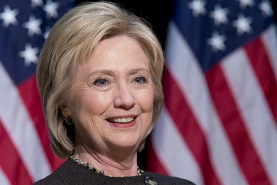 Bà Hillary Clinton bị đồn đoán 'mắc bệnh trọng' chứ không phải viêm phổi