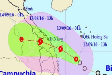 Bão số 4 giật cấp 10 đang hướng thẳng vào Đà Nẵng - Quảng Ngãi