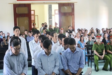 Nữ thủ quỹ tham ô 900 triệu đồng, chủ tịch xã đi tù