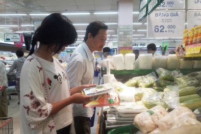 Đại gia Sài Gòn chi nửa triệu mua 1kg rong nho thay rau xanh