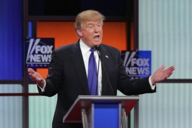 Donald Trump 'tố' ban tổ chức ‘chơi xấu’ trong buổi tranh luận