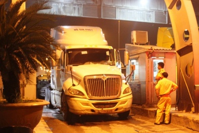 Xe container đâm chết người bỏ trốn ngay trong đêm