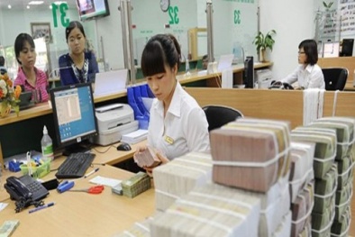 Hàng loạt vụ tiền tỷ 'bốc hơi' trong sổ tiết kiệm: Đừng đổ lỗi cho khách hàng