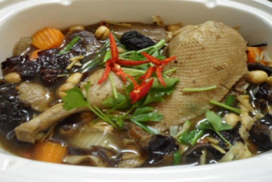 Ngủ tốt, giảm căng thẳng  với món vịt hầm hạt sen