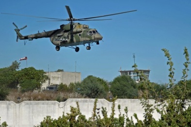 Trực thăng Nga bị IS bắn tên lửa khi đang trở hàng viện trợ tại Syria