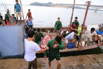 Chìm tàu chở hơn 40 người gần đảo Cồn Cỏ, làm 1 người chết
