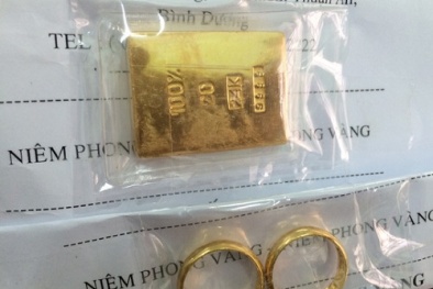 Giả vờ đánh rơi vàng, hai thanh niên lừa tiền phụ nữ đi đường