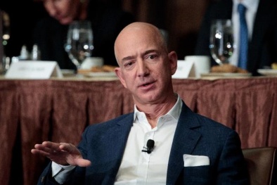 Tỷ phú tập đoàn Amazon mất 3.2 tỷ USD chỉ trong 1 giờ
