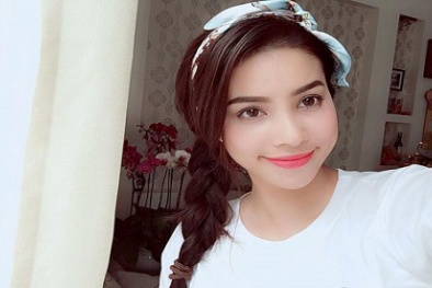 Phạm Hương bị fan 'bóc mẽ' vì sống ảo