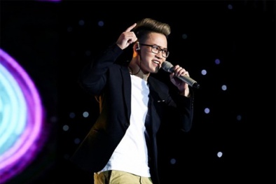 Chân dung chàng trai chuyển giới 'gây bão' tại Sing My Song tập 1 