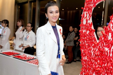 Kim Tuyến kín đáo thanh lịch vẫn cuốn hút