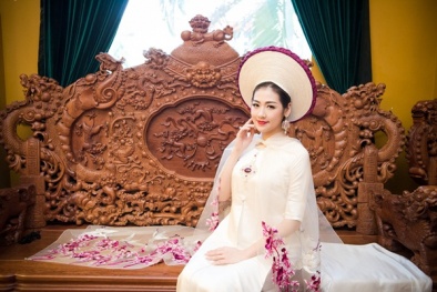 Á hậu Tú Anh xinh đẹp như nữ thần khi lần đầu diện áo dài Lan Hương 