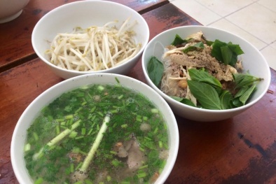 Về Gia Lai đừng quên thưởng thức phở 'hai tô' độc đáo