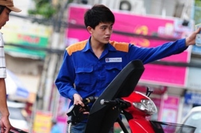 Giá xăng tăng mạnh từ 15h chiều nay 