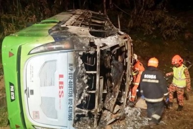 'Kinh hoàng bạt vía' tai nạn xe bus, 14 người chết thảm trong ngày Noel
